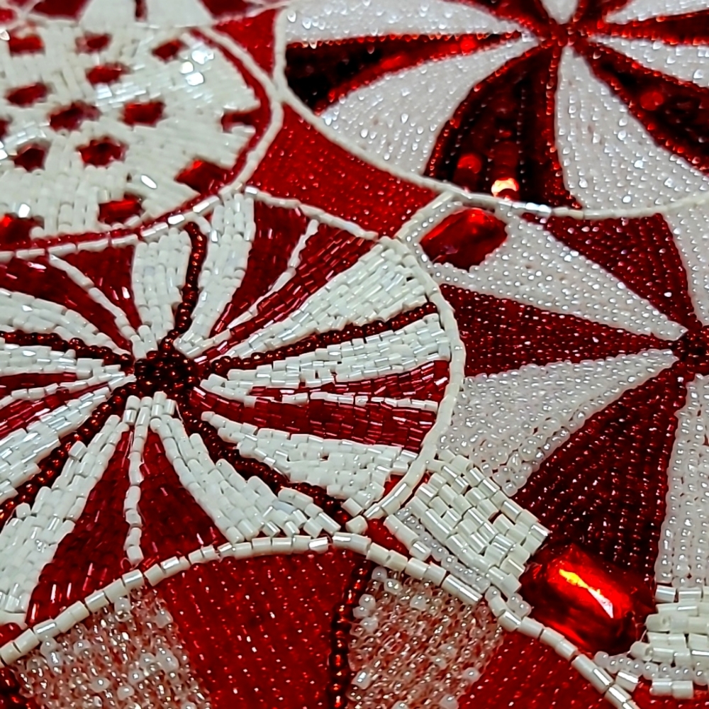 Peppermint Party Beaded Table Runner